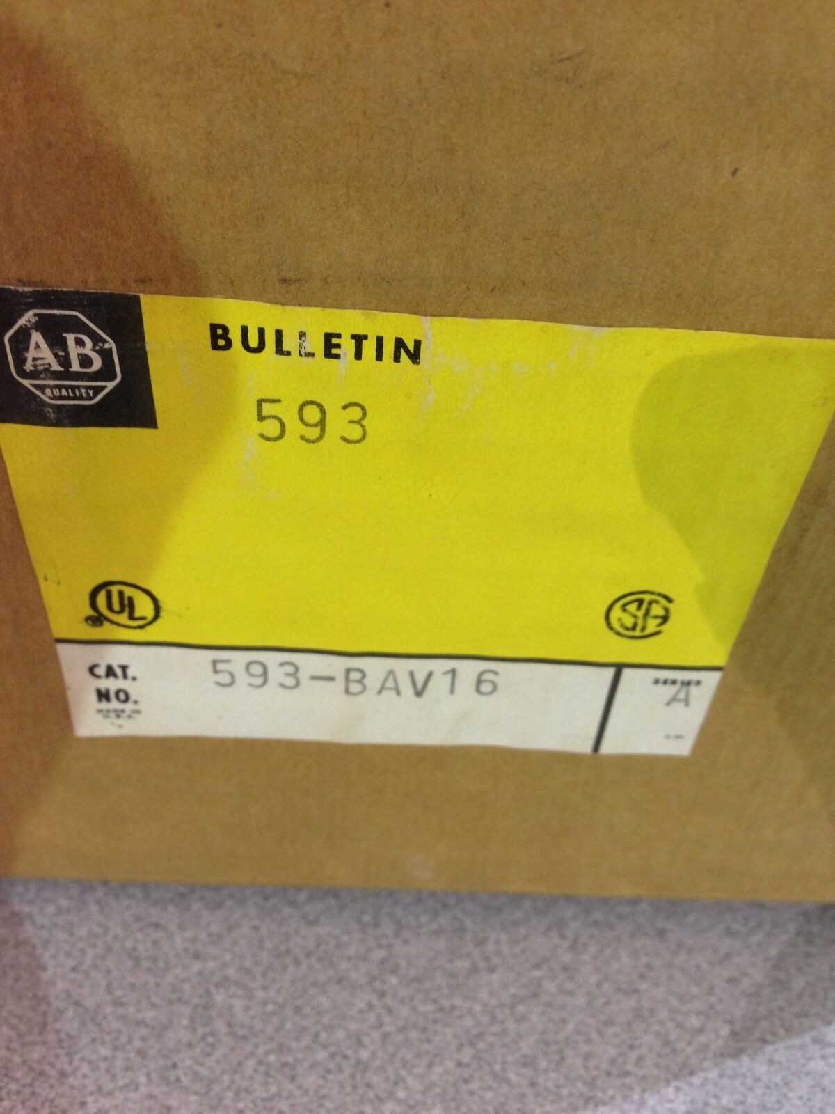 NEW IN BOX ALLEN-BRADLEY OVERLOAD RELAY 593-BOV16 WITH ENCLOSURE 593-BAV16 - AUTOMATION & CONTROLS