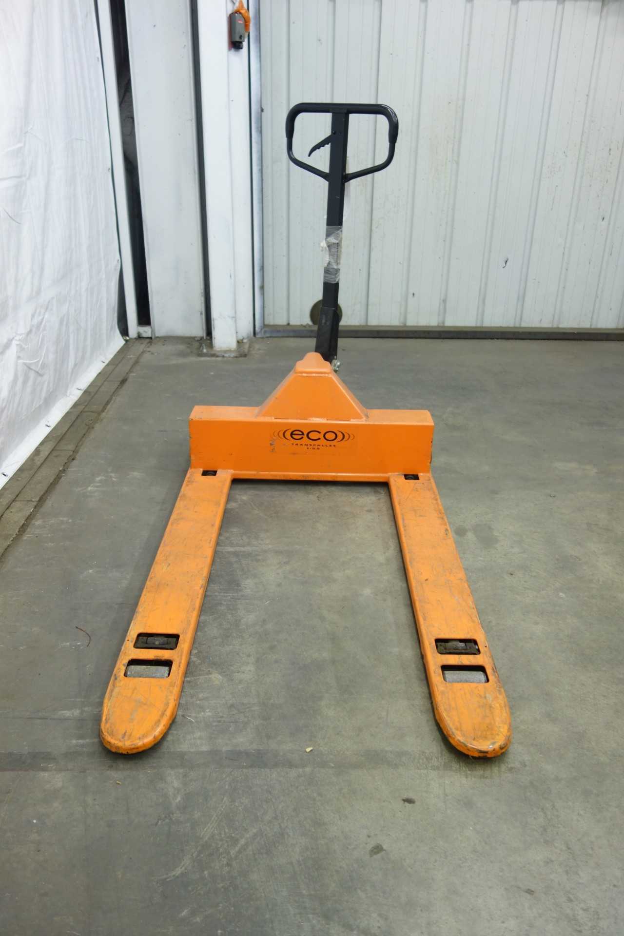 LOW-PROFILE MANUAL PALLET JACK, MODEL 113248R - MANUAL PALLET JACKS