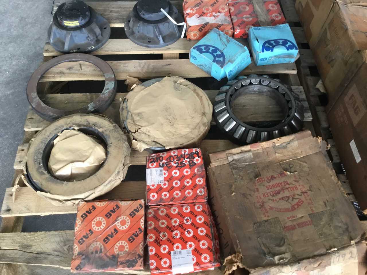 Lot of Bearings - BEARINGS