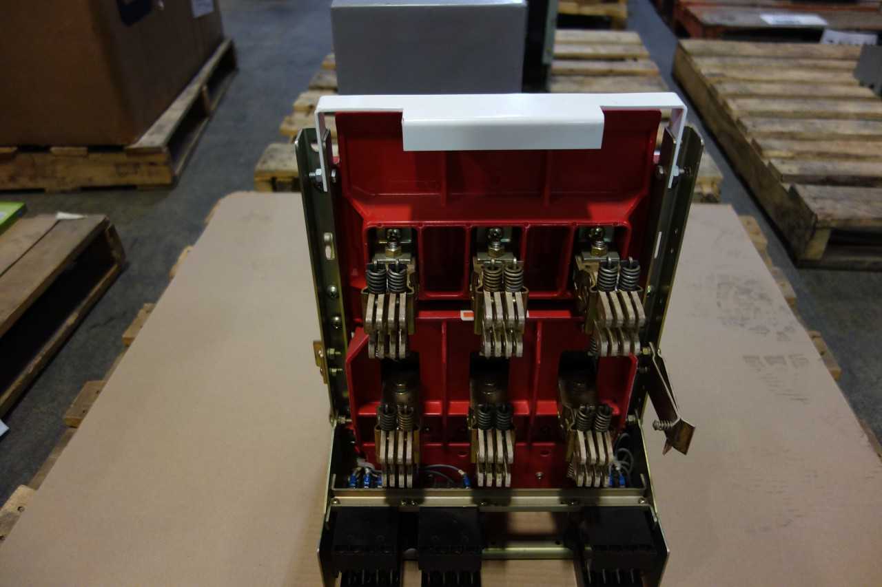 ABB K800S K-LINE 800A AMP AIR CIRCUIT BREAKER - CIRCUIT BREAKERS