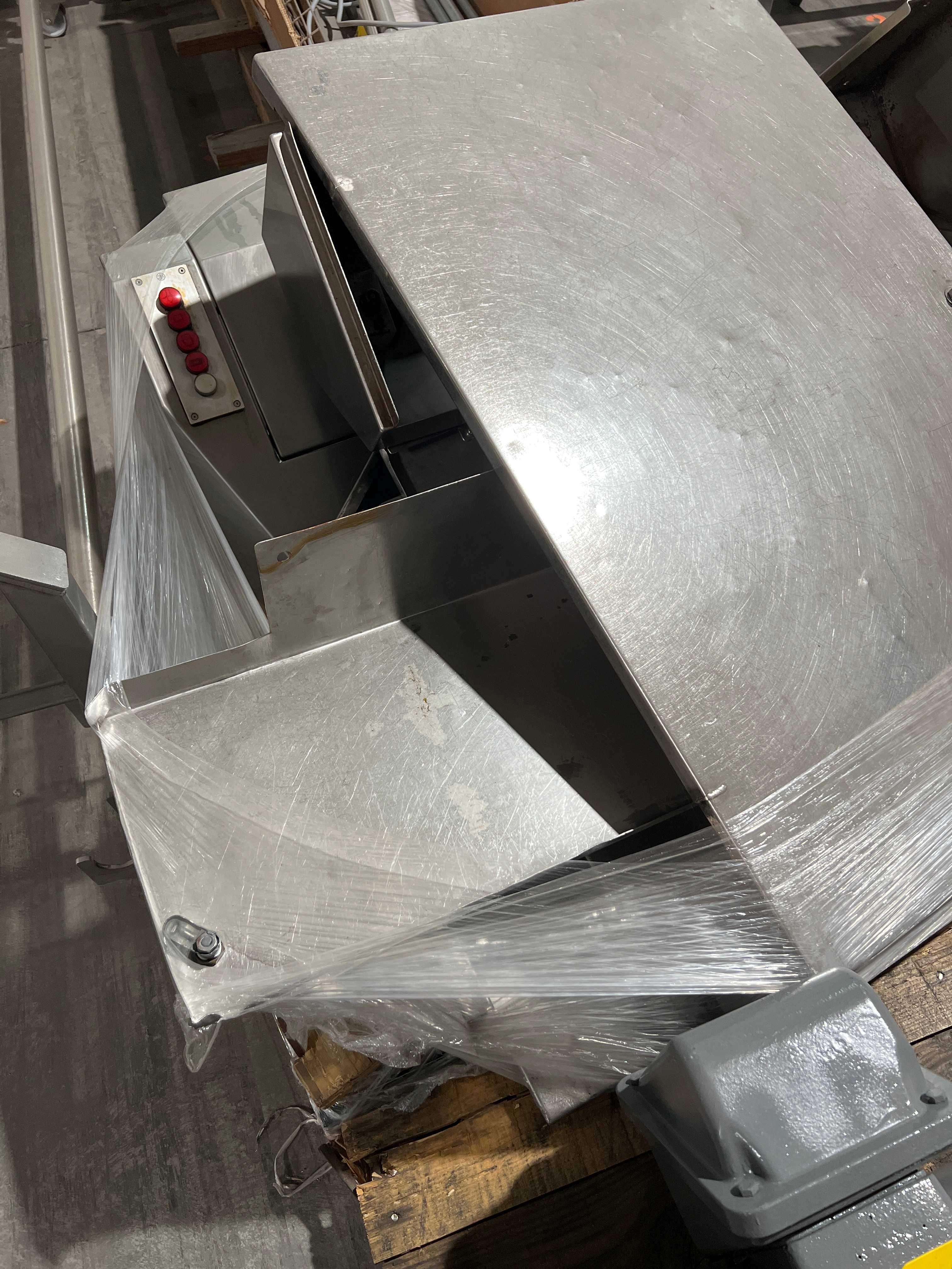 STAINLESS MACHINE COVERS