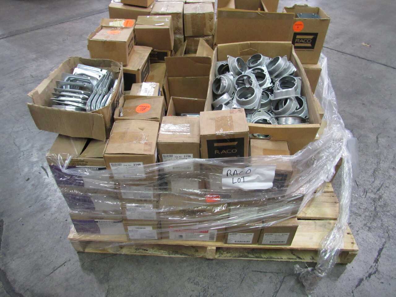 Pallet of 1243x Assorted Raco Electrical Conduit/Fittings, Fuses & Cable/Wire/Cord/Outlets - ELECTRICAL COMPONENTS