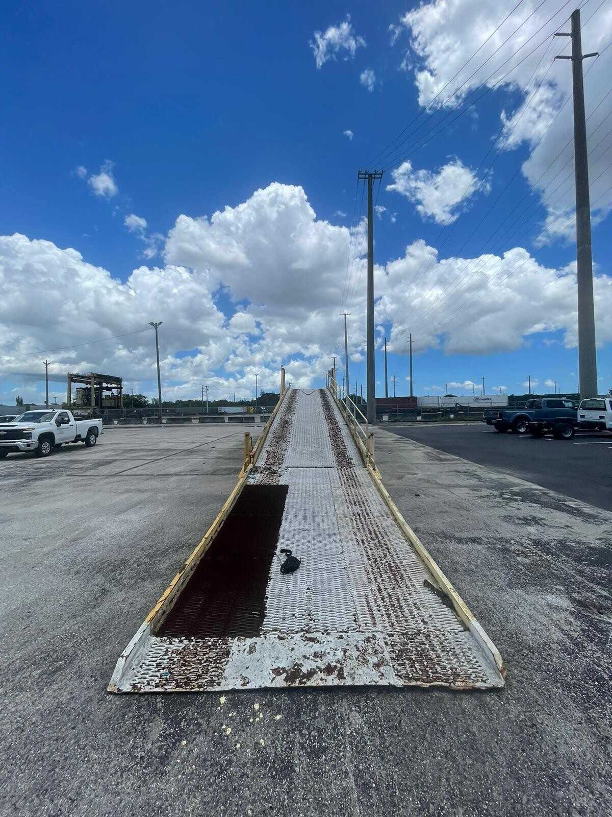 2017 Buck CDSP404M Loader - WHEEL LOADERS