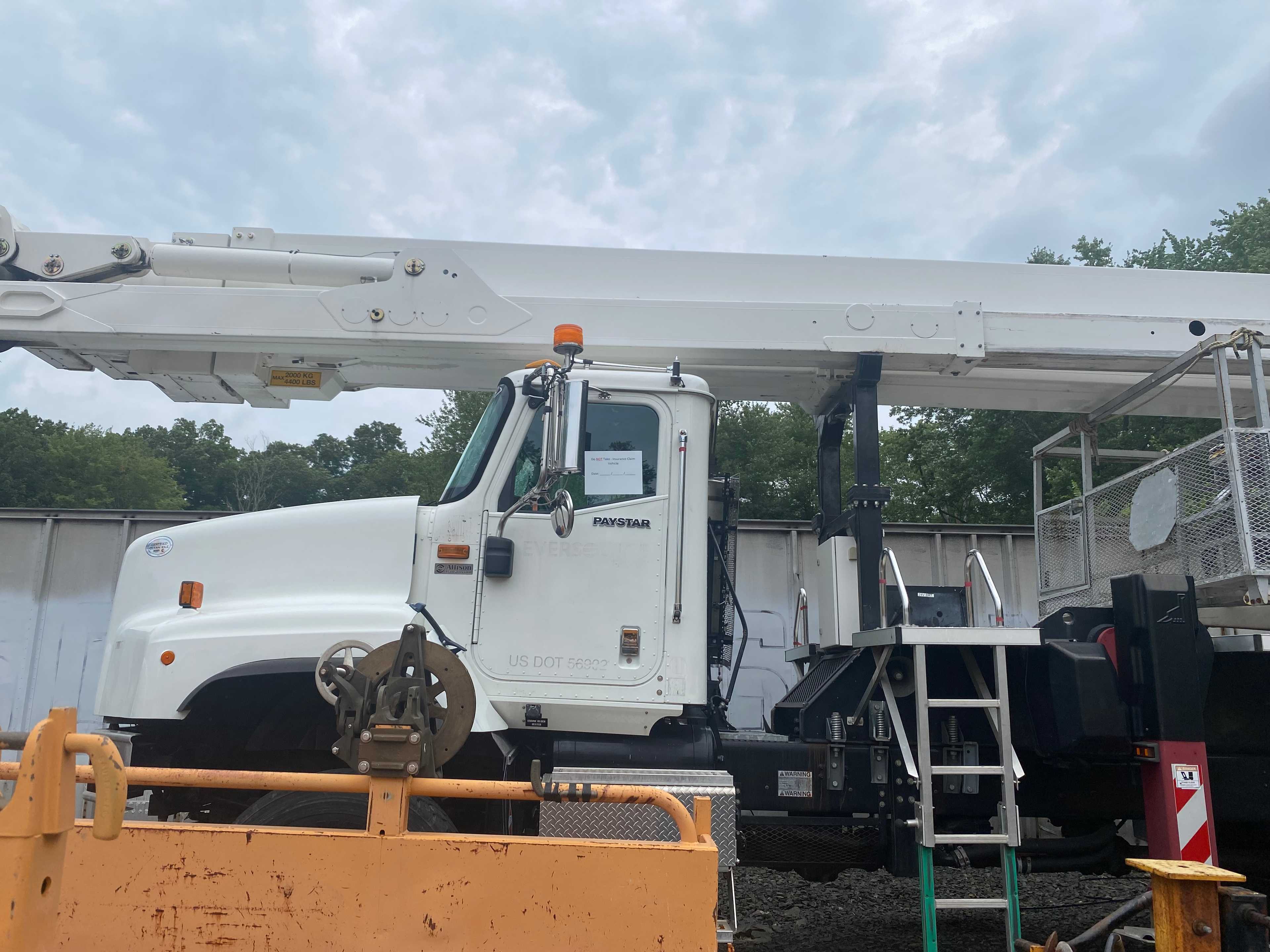 2009 International 5600I Aerial Platform 8x6 Bronto Skylift - HYDRO EXCAVATOR TRUCKS