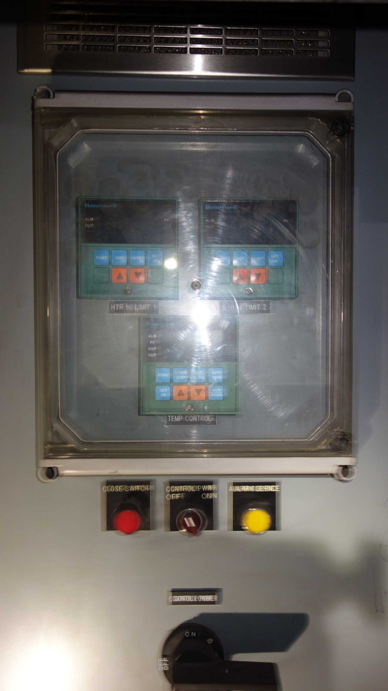WELLMAN CONTROL PANEL W/ ABB 800A MOLDED SWITCH - AUTOMATION & CONTROLS