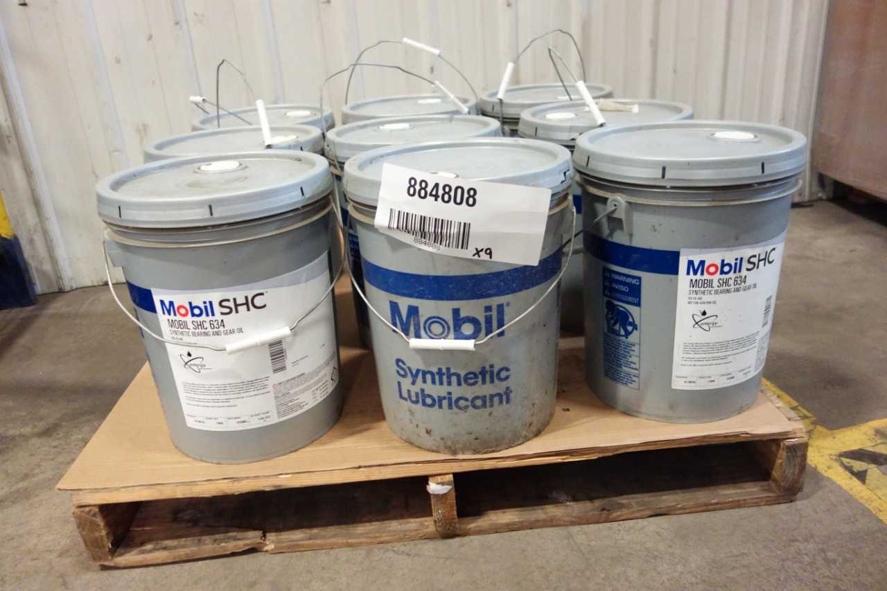 LOT OF 9 MOBIL SHC SYNTHETIC BEARING AND GEAR OIL - BEARINGS