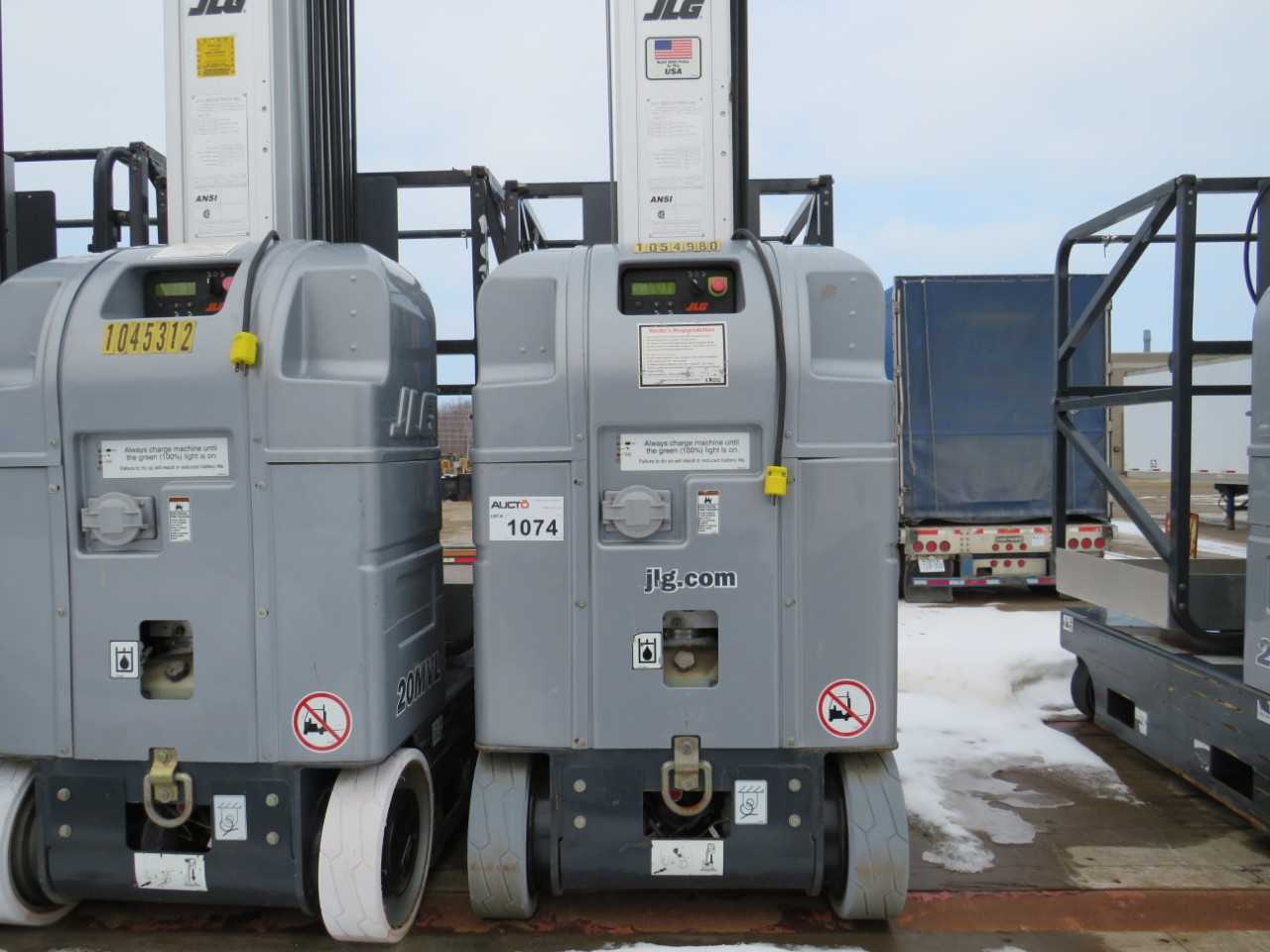 JLG 20MVL DRIVEABLE VERTICAL MAST LIFT - SCISSOR LIFTS