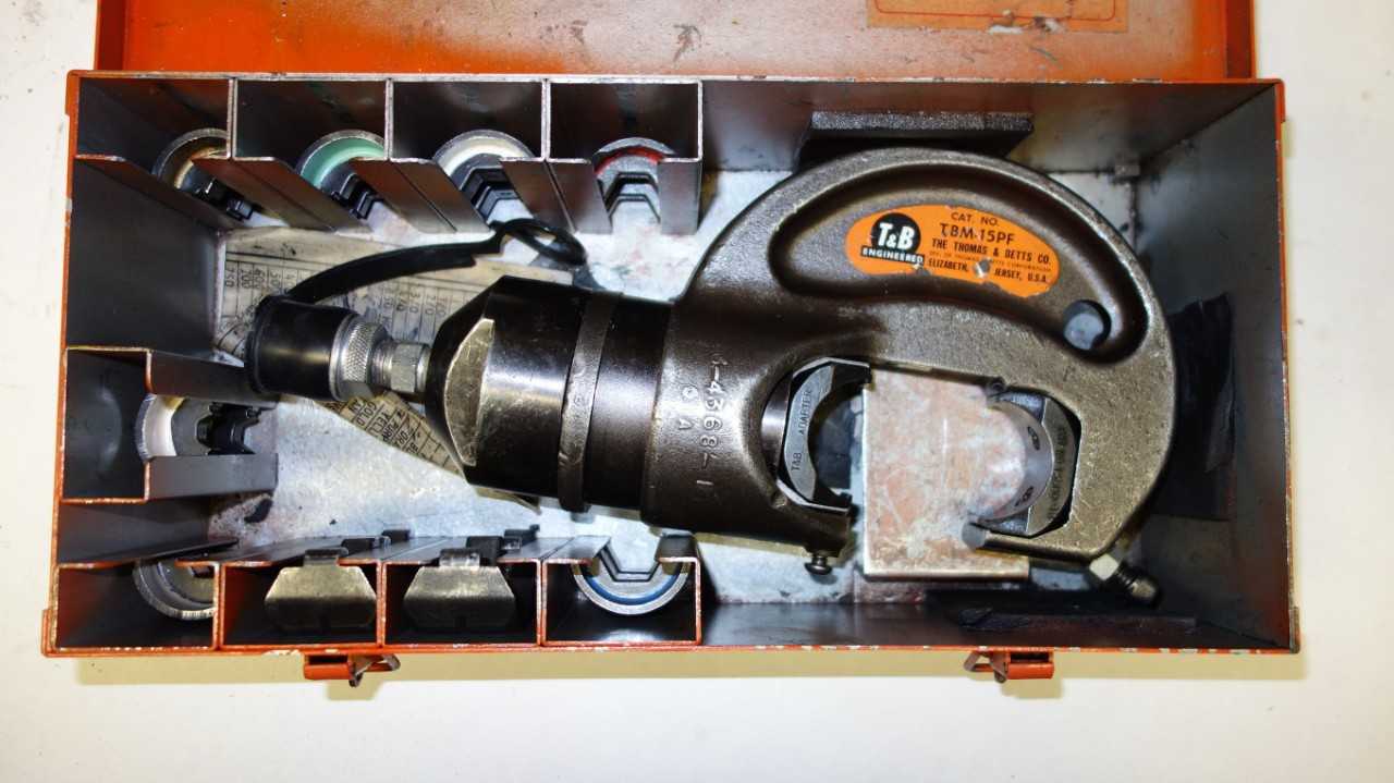 THOMAS & BETTS TBM-15PF HYDRAULIC CRIMPING TOOL - ELECTRIC POWER TOOLS