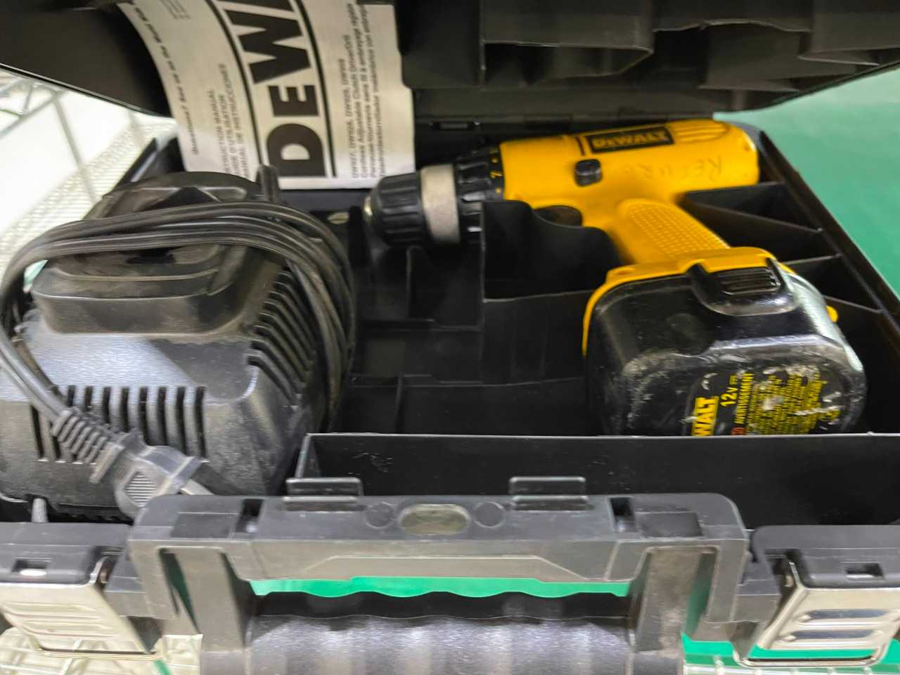 Dewalt 12 Volt Cordless drill - ELECTRIC POWER TOOLS