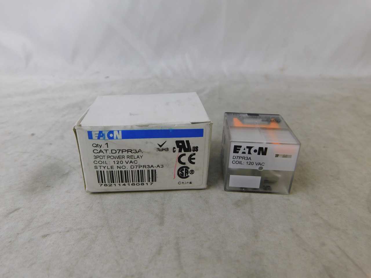 Quantity of 164x D7PR3A Relays - ELECTRICAL COMPONENTS