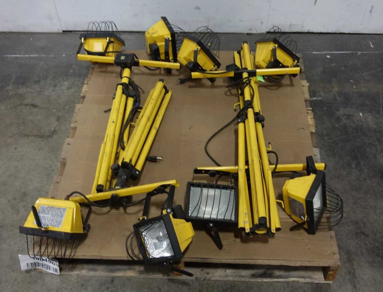 LOT OF 4 ADJUSTABLE TWIN WORK 500W 120V-AC LIGHT FIXTURES - LIGHTING