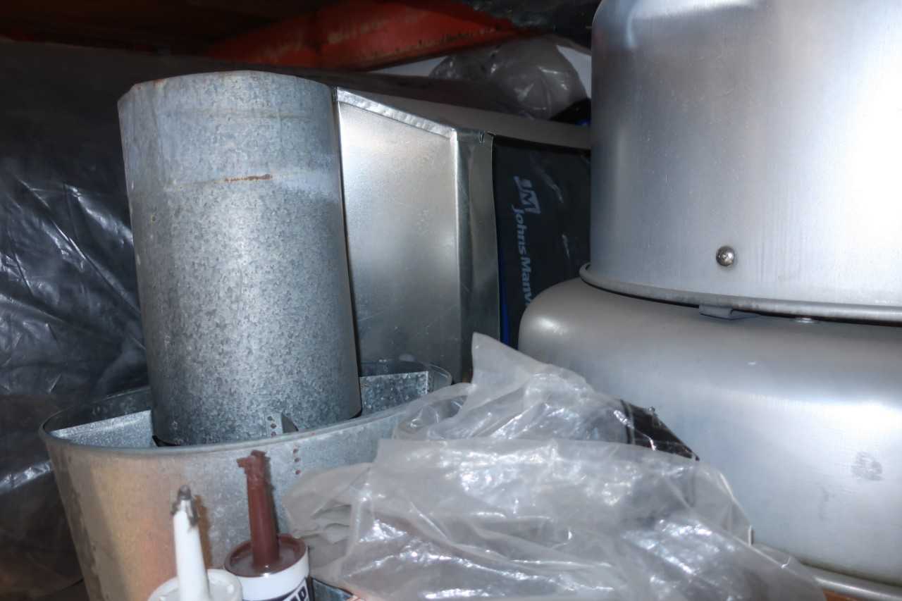 LOT OF ASSORTED HVAC COMPONENTS - INDUSTRIAL PARTS