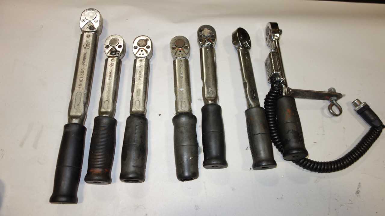 LOT OF 7 ASSORTED TOCHNICHI RATCHET HEAD TORQUE WRENCHES, QSP50N, QSP100N4 - HAND TOOLS