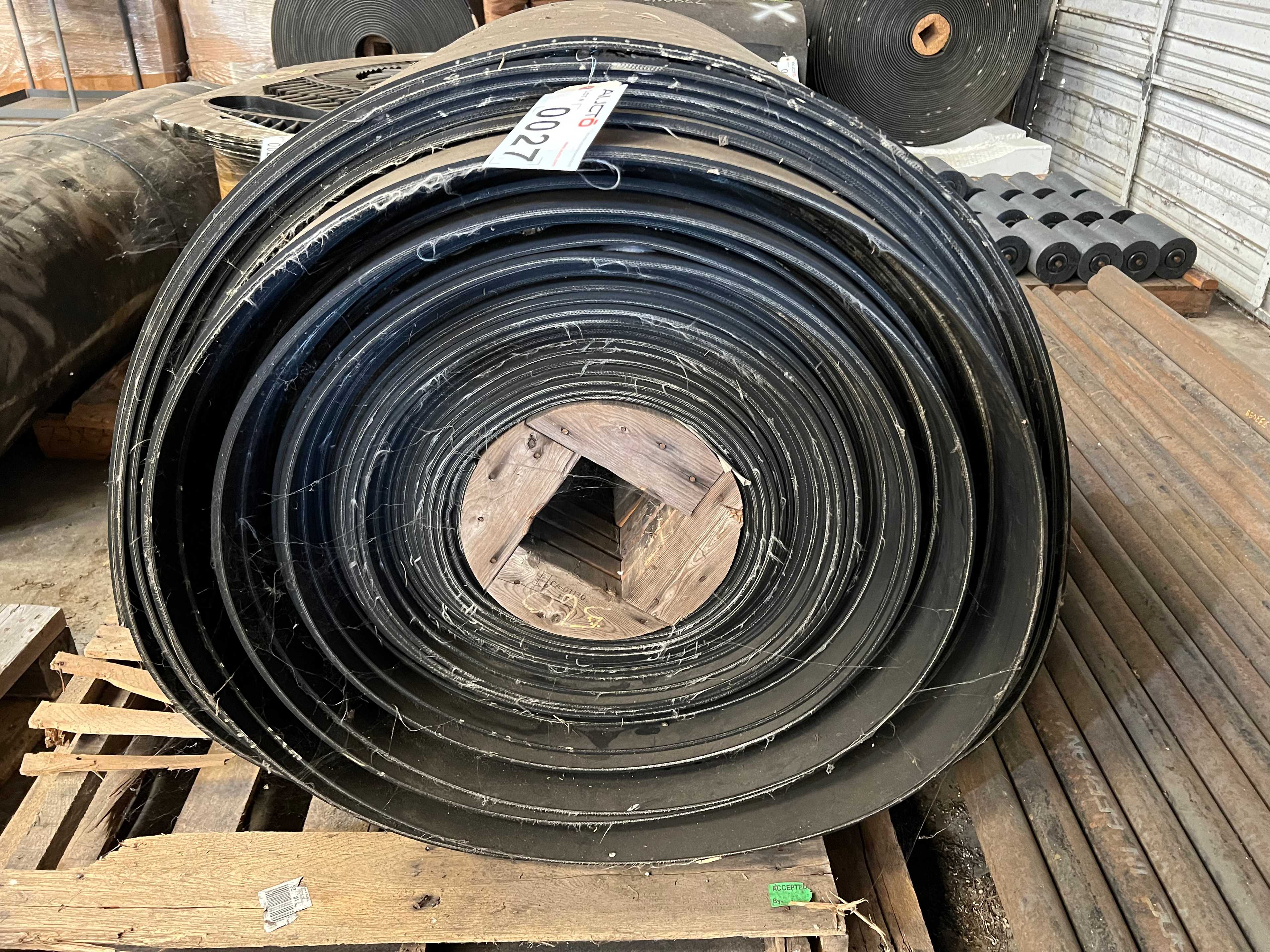 FENNER DUNLOP BELT 36 IN WIDE, 120 FT LONG - GRINDING MACHINES