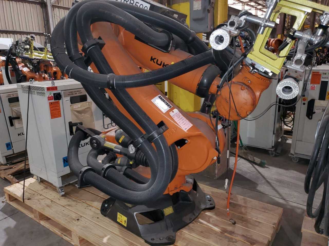 2012 KUKA KR210 R2700 Prime with KRC4 Controller - INDUSTRIAL ROBOTS 2012 KUKA KR210 R2700 Prime with KRC4 Controller - INDUSTRIAL ROBOTS