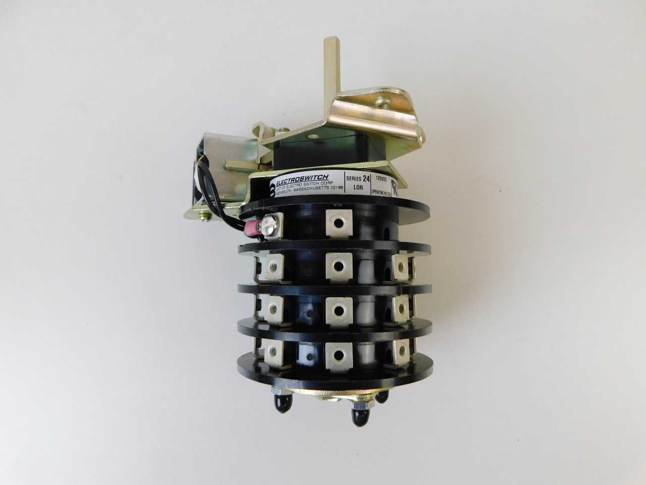 Quantity of 6x 7803ECTR Relays - ELECTRICAL COMPONENTS Quantity of 6x 7803ECTR Relays - ELECTRICAL COMPONENTS
