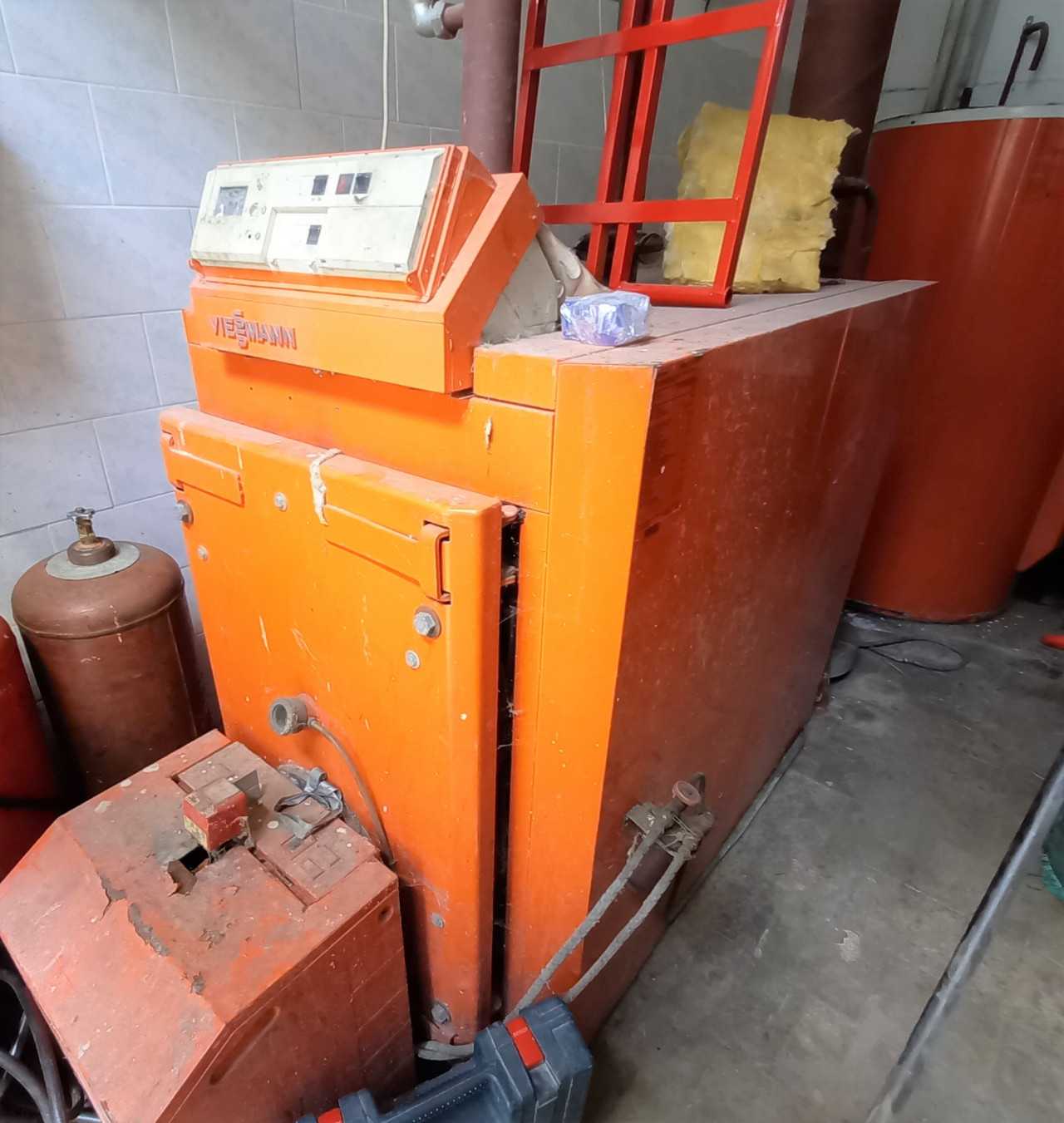 Viessmann diesel boiler 170 kW excellent condition - PROCESS EQUIPMENT