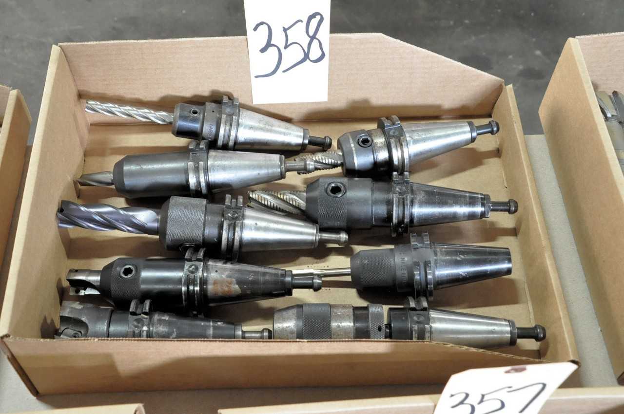 9 CAT40 Taper Tool Holders with Cutters in 1 Box - ELECTRIC POWER TOOLS