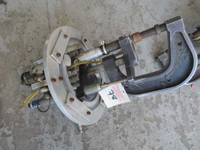 Pneumatic Rivet Gun - MISCELLANEOUS