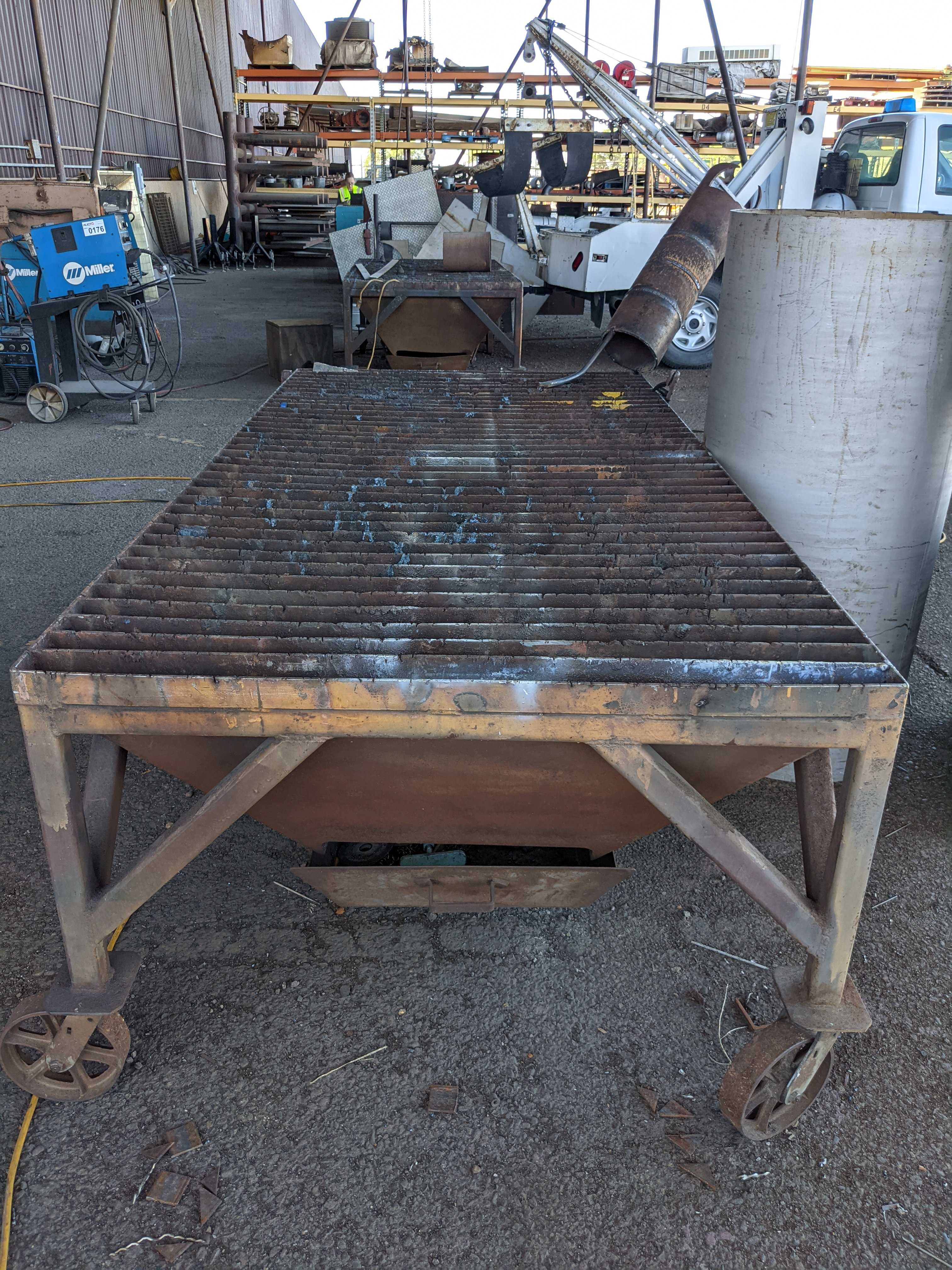 WELDING TABLE - WELDING EQUIPMENT