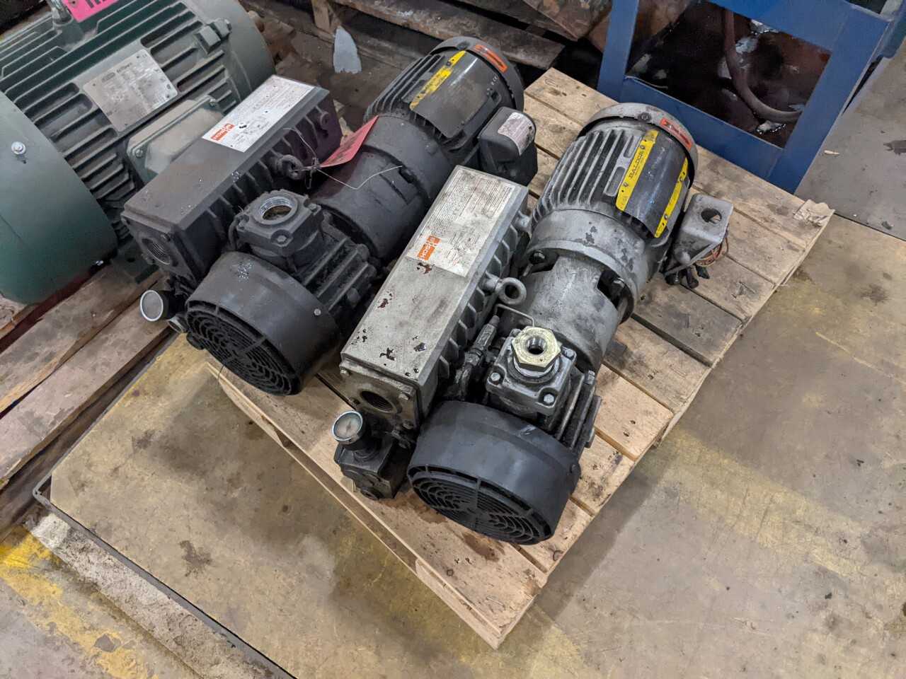 7 PALLETS OF ASSORTED BUSCH RA0025 VACUUM PUMPS, AC MOTORS, SIEMENS, LEESON (NEED REPAIRS) - ELECTRIC MOTORS