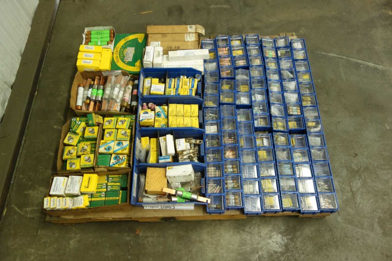 PALLET OF ASSORTED FUSES - HAND TOOLS