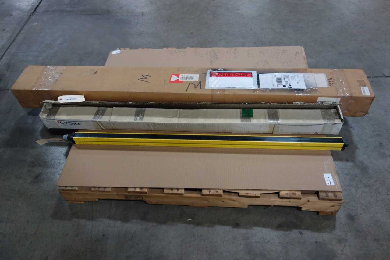 LOT OF 3 LIGHT CURTAINS - LIGHTING
