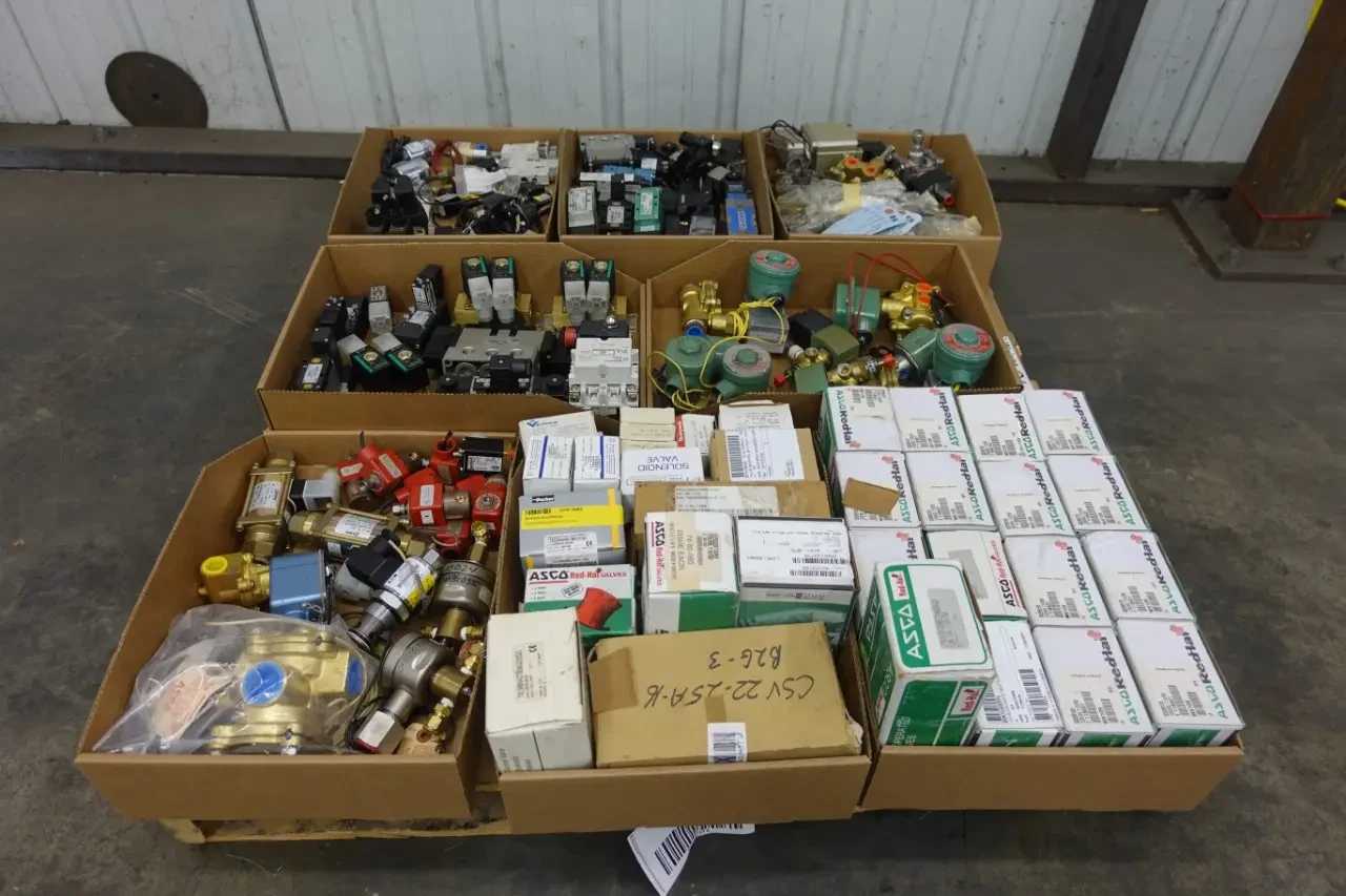 1 PALLET OF ASSORTED SOLENOID VALVES - SOLENOID VALVE