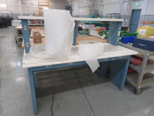 Electrified work benches, and other work table, lot - MISCELLANEOUS