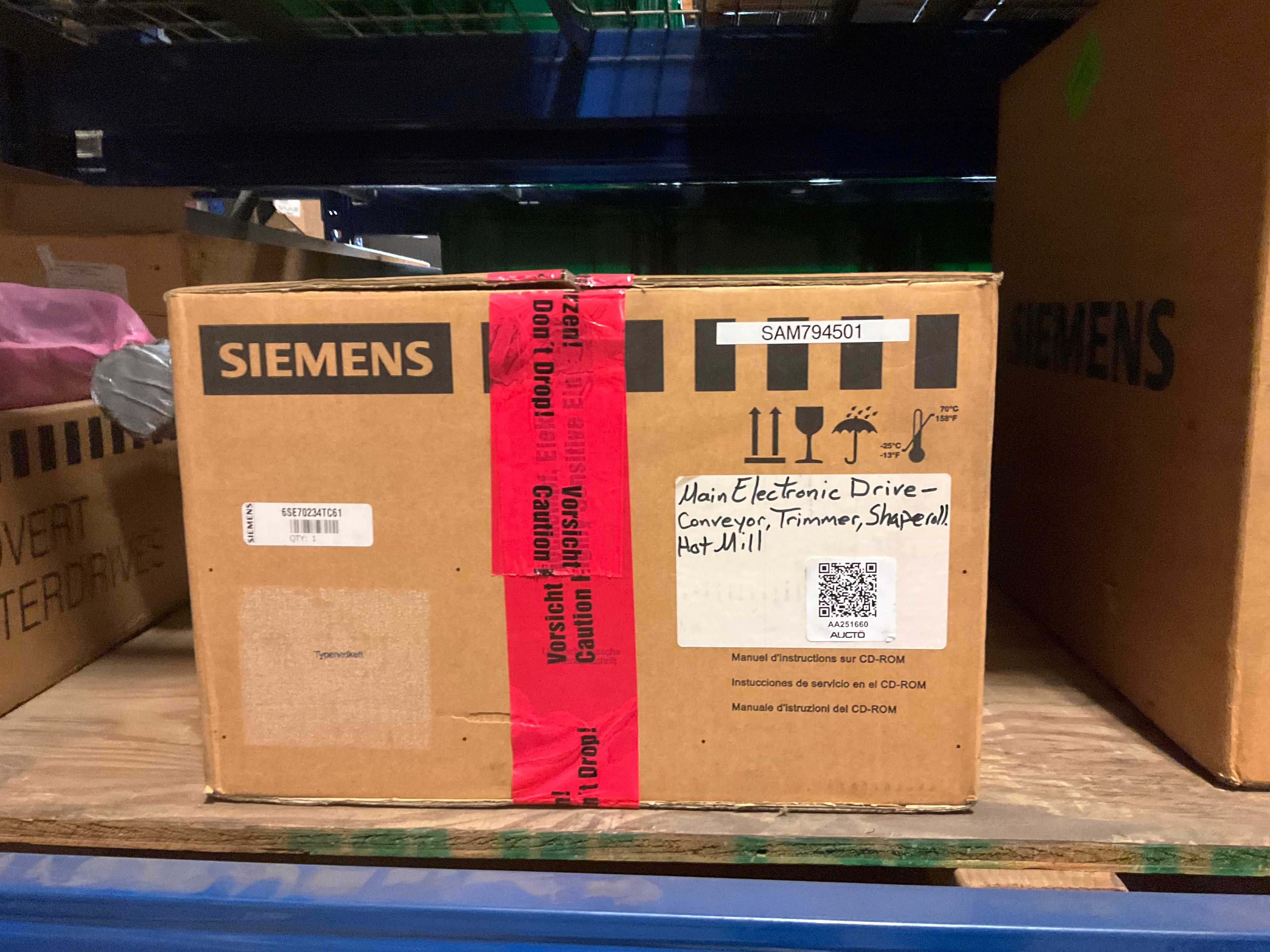 SIEMENS CORP 6SE7023-4TC61 CONVEYOR - CONVEYORS