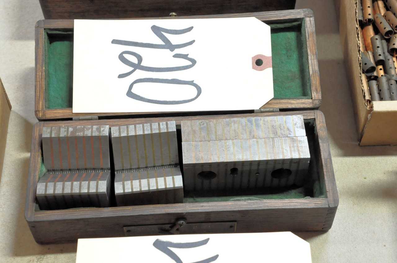 Pair Magnetic V Blocks and Parallel Blocks with Case - ELECTRIC POWER TOOLS
