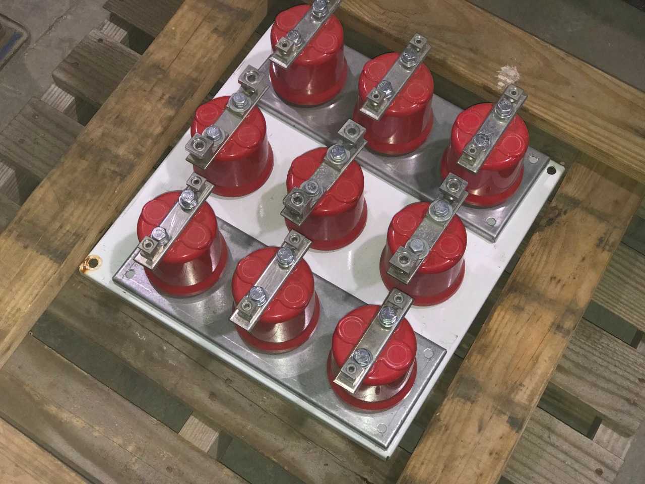 HIGH VOLTAGE INSULATOR ACCESSORIES (FULL PALLET) - ELECTRICAL COMPONENTS