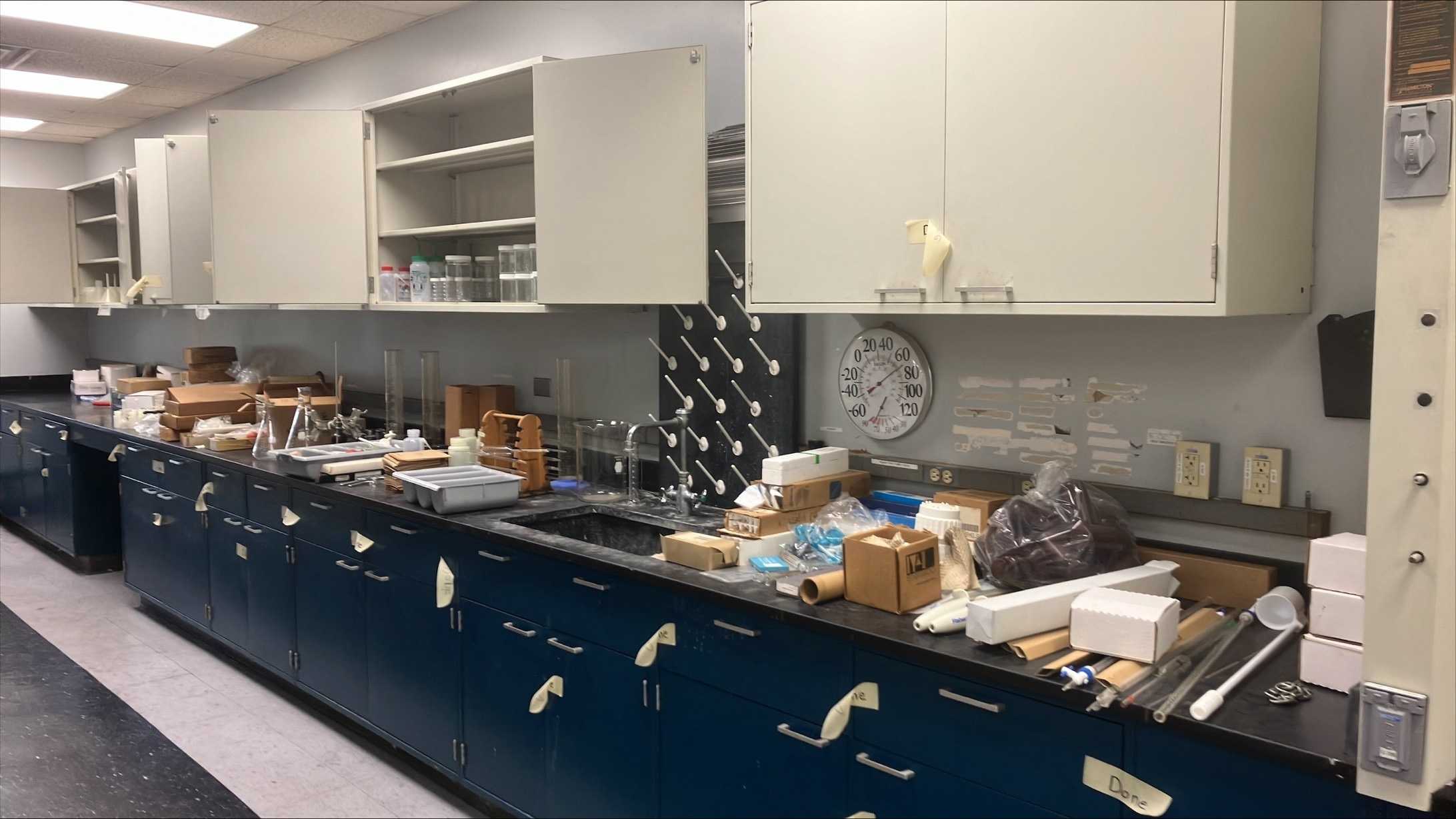 LOT OF LAB EQUIPMENT - LAB & SCIENTIFIC