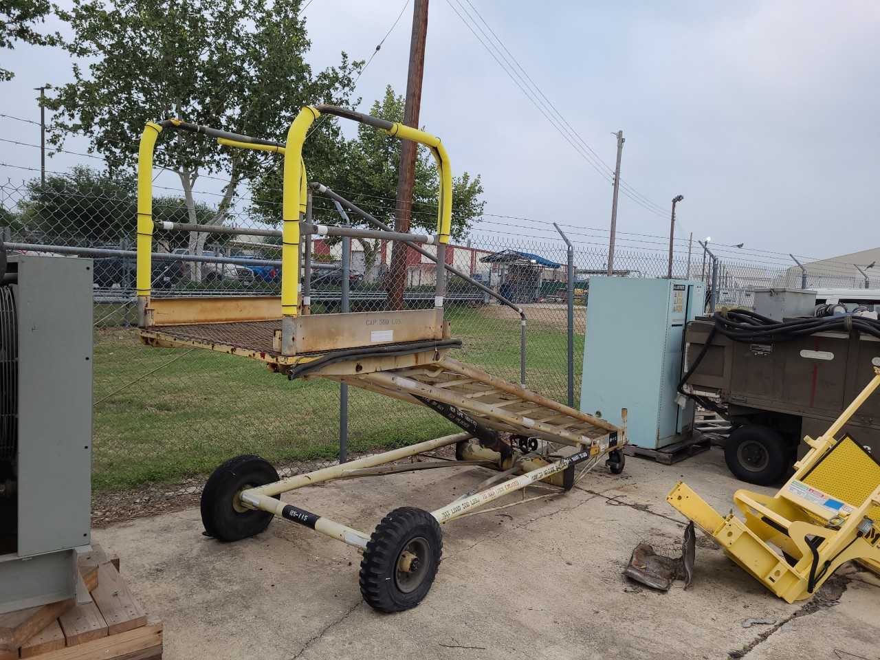 Maintenance Stand (Lot 2586577) San Antonio, TX -