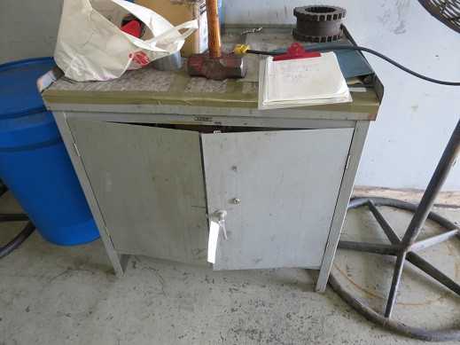 Cabinet with contents - INDUSTRIAL PARTS