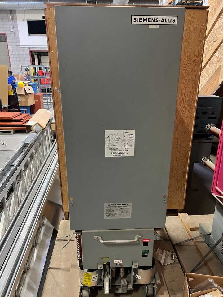 1978 Siemens Allis-Chalmers MA-250C1 High Voltage Ruptair Power Circuit Breaker - CIRCUIT BREAKERS
