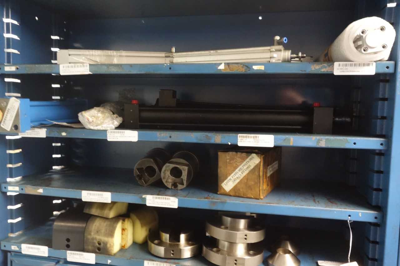 Contents of 1x section shelving - SHELVING