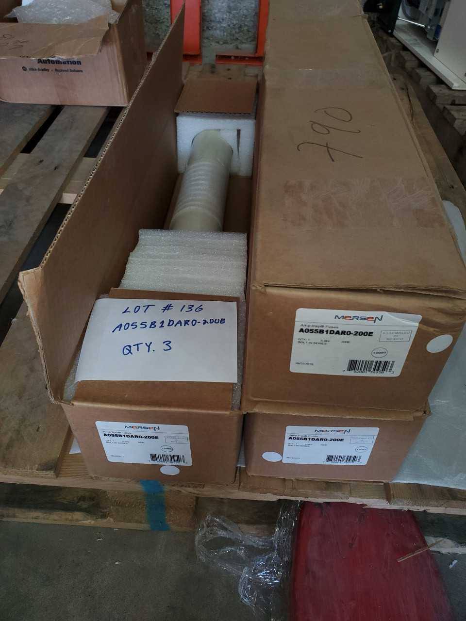A055B1DAR0-200E - FUSE QTY. 3 - FUSE BLOCKS