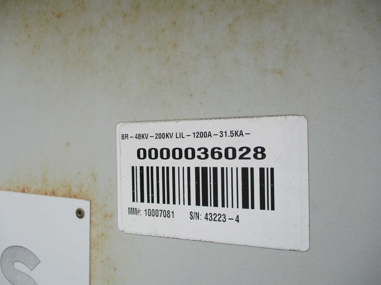 1992 Siemens SP SF6 breaker. Type 48.3SP23. 48kv, 31.5ka, 1200A - CIRCUIT BREAKERS