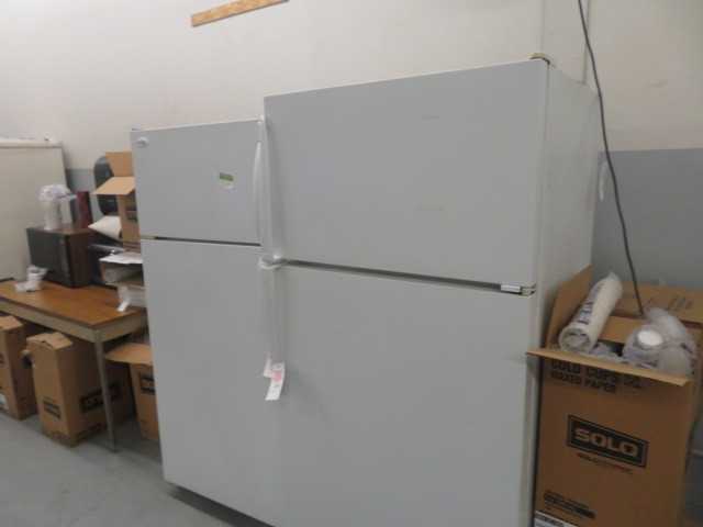 Refrigerator, used - MISCELLANEOUS