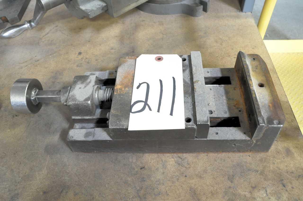 6" Machine Vise - HAND TOOLS
