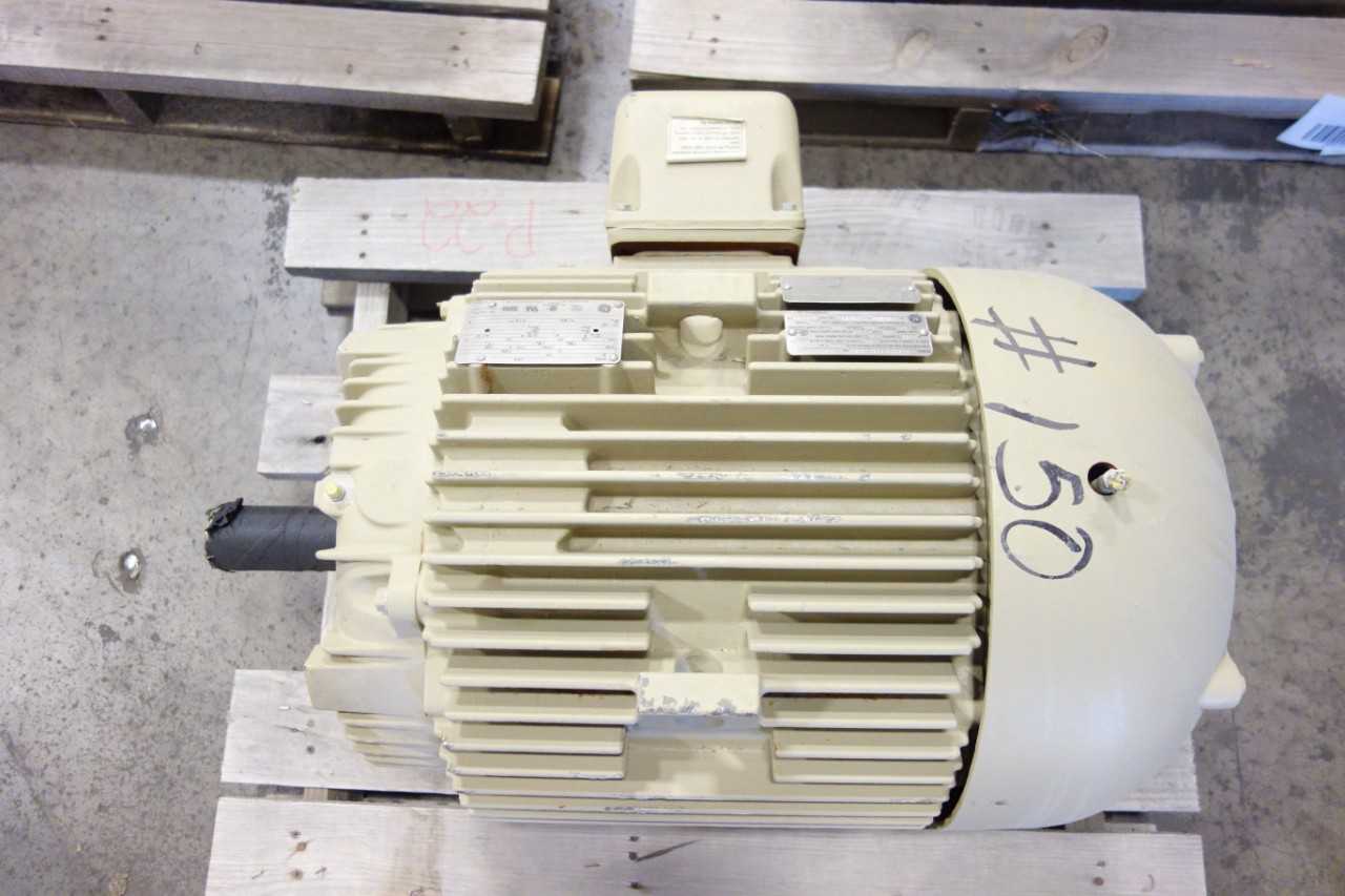 LOT OF 3 GENERAL ELECTRIC MOTORS - ELECTRIC MOTORS