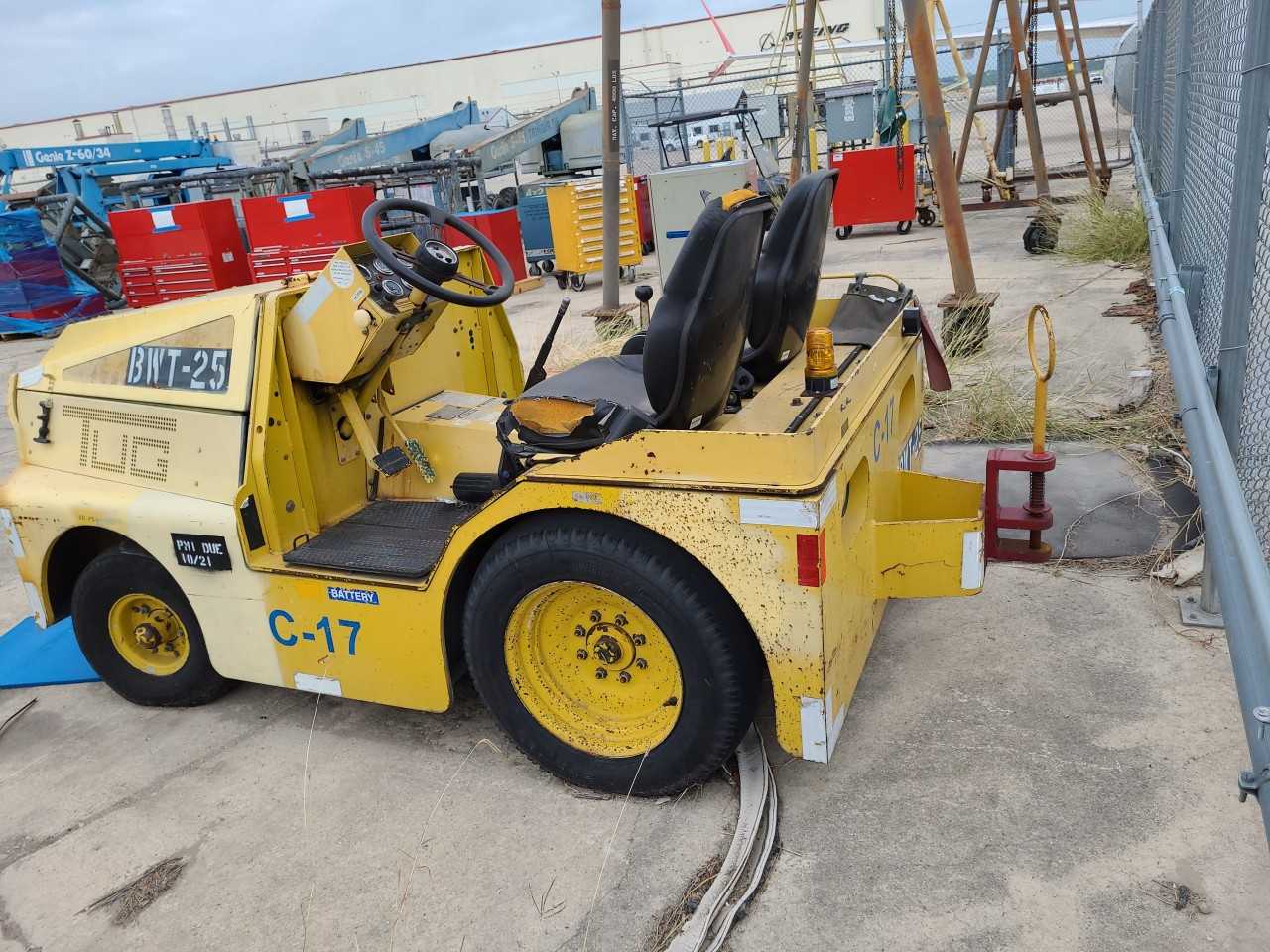 Tug (Lot 2586591) San Antonio, TX - PLANT & FACILITY EQUIPMENT