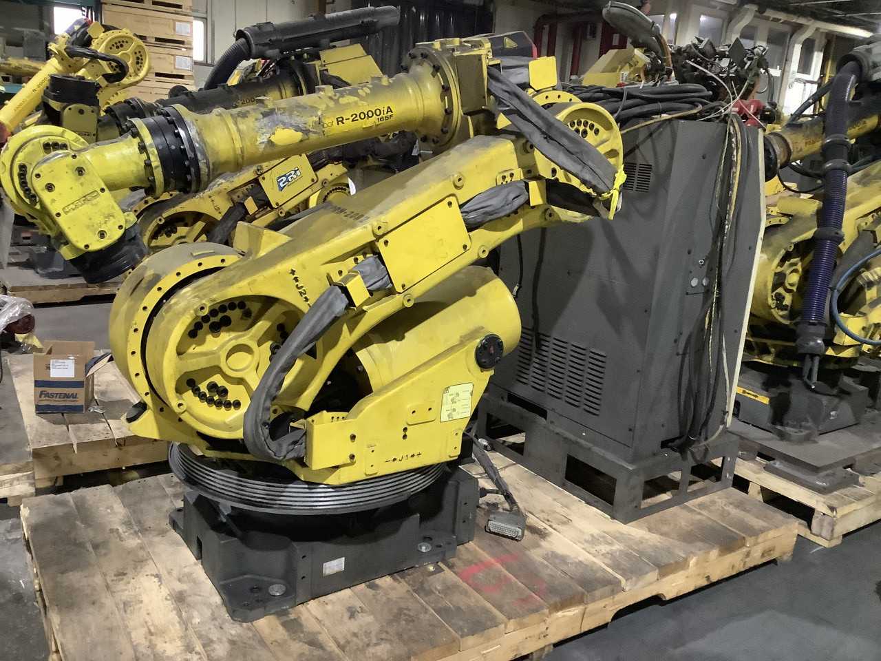 Fanuc R2000iA-165F w/ RJ3iB Robot - MACHINING ACCESSORIES & TOOLING