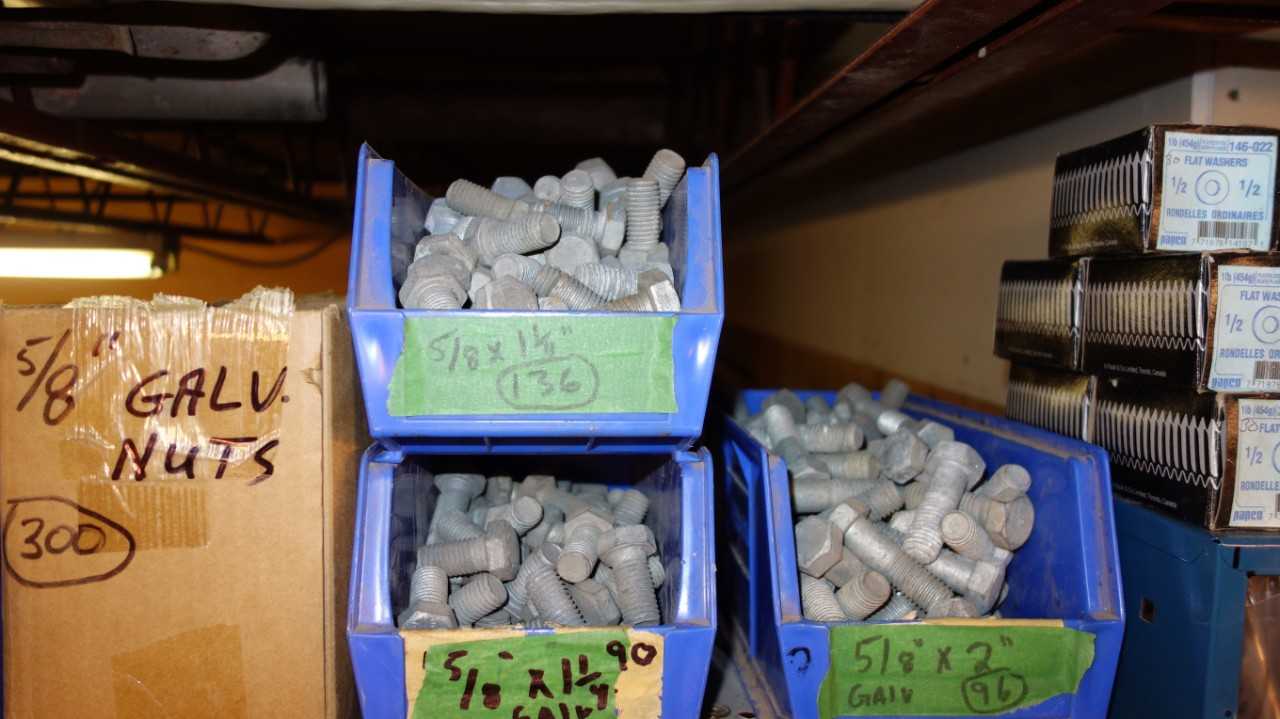 CONTENTS OF PIGEON HOLE CABINET, ASSORTED GALVANIZED STEEL HARDWARE - INDUSTRIAL PARTS