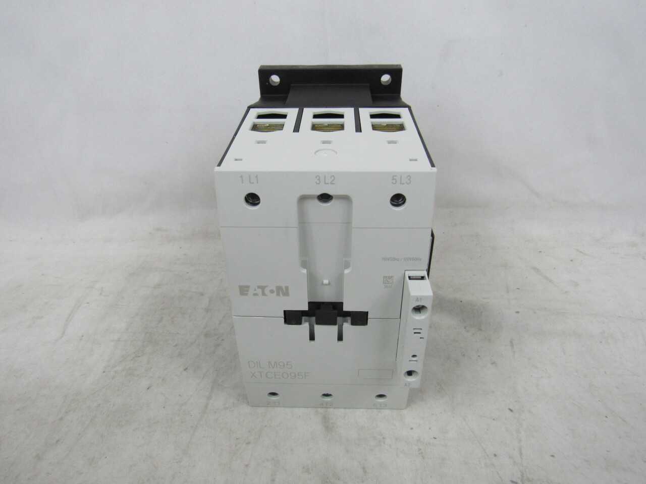 Quantity of 10x XTCE095FS1A Non-Reversing Contactors - CONTACTORS