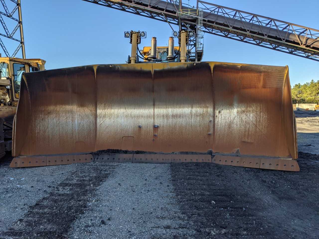 Caterpillar D10T Dozer - CRAWLER LOADERS