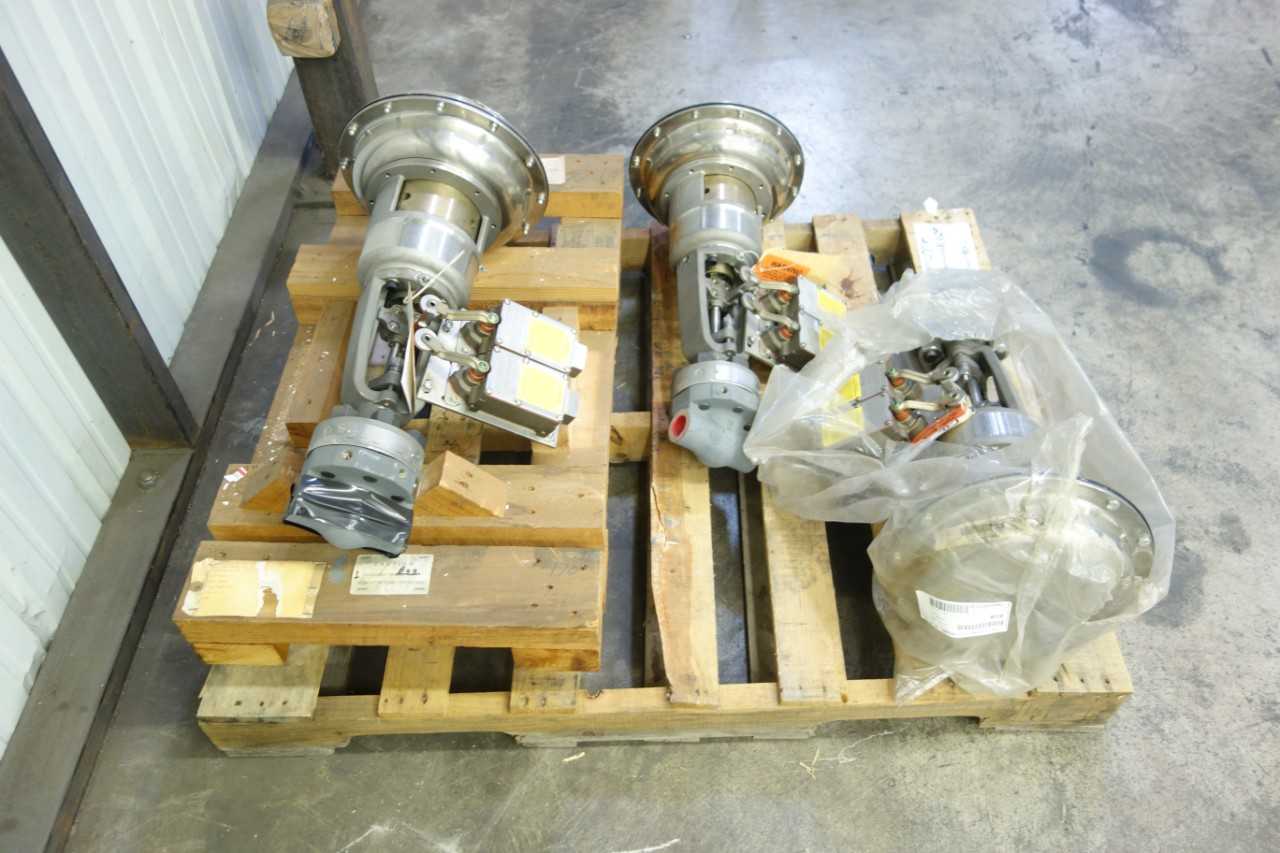 LOT OF 3 ANCHOR DARLING CNS-1205.01-00-0003 PNEUMATIC STEEL SOCKET WELD 1IN WEDGE GATE VALVE - VALVES