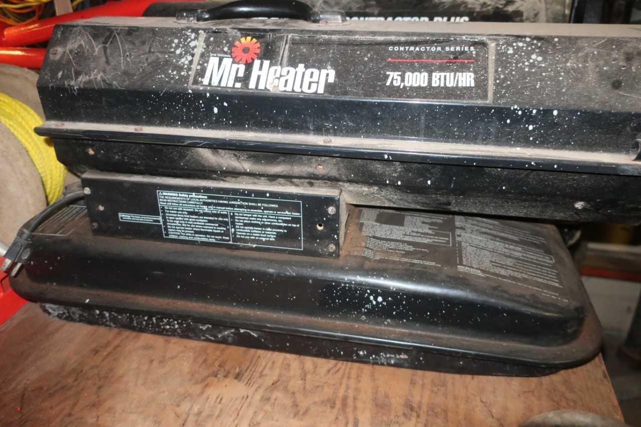 LOT OF 2 MR HEATER CONTRACTOR PLUS 75,000 BTU GASOLINE HEATER - HVAC EQUIPMENT