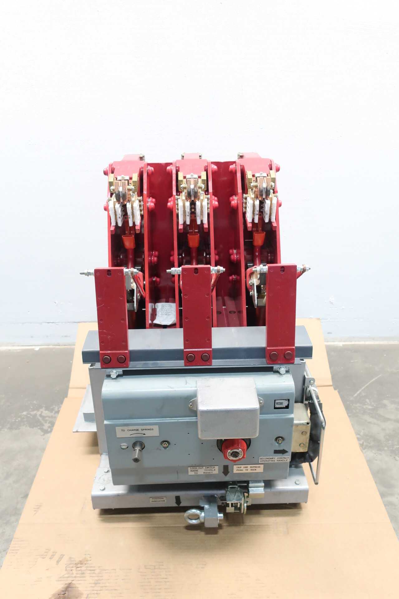FEDERAL PIONEER AIR POWER BREAKER - CIRCUIT BREAKERS FEDERAL PIONEER AIR POWER BREAKER - CIRCUIT BREAKERS